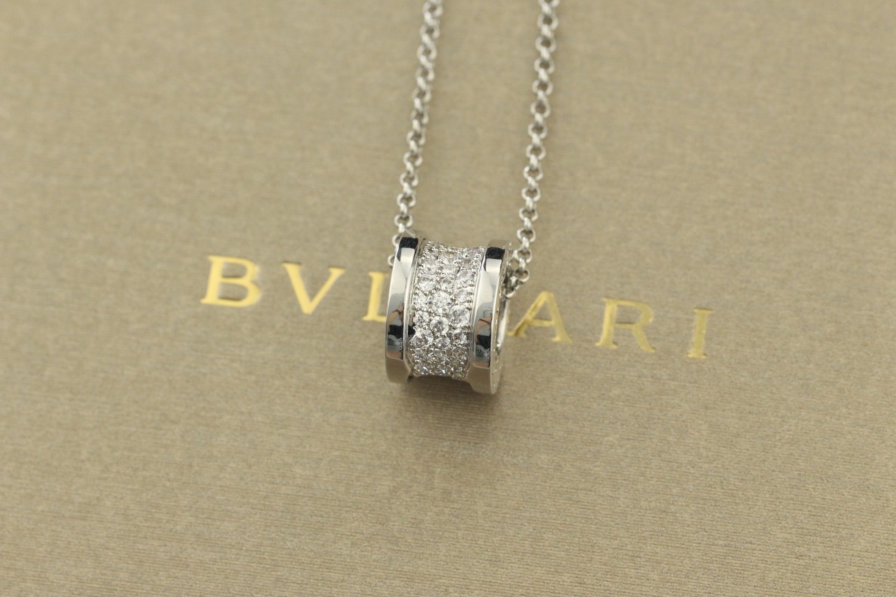 Bv1g*ai necklace 02