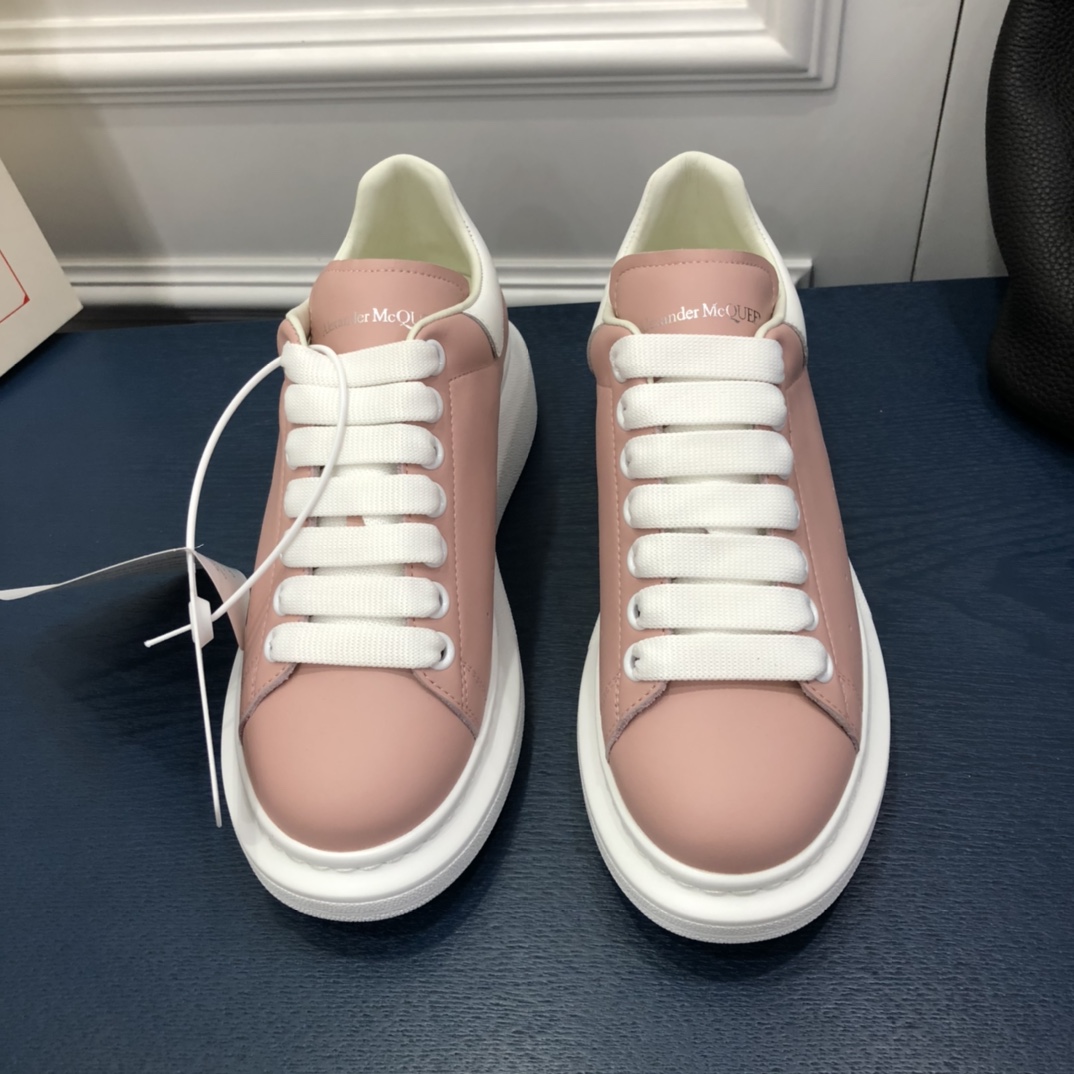 a1exa*der Mcqv*en oversized sneaker pastel pink/white
