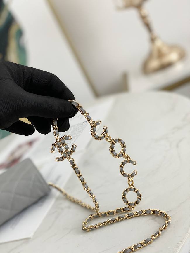 Ch**el wallet on chain gray ap2298 19.2 × 12.3 x 3.5 cm