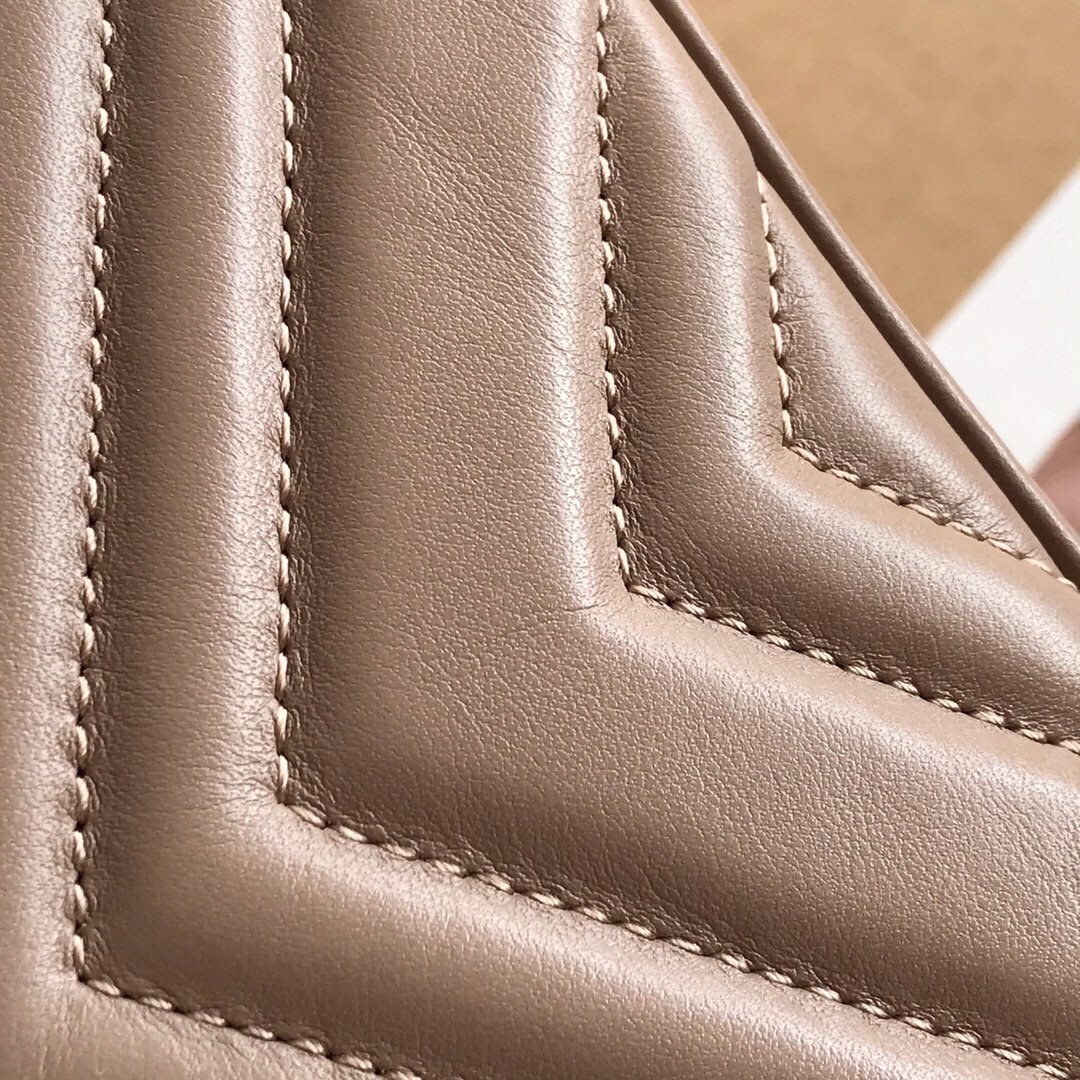 Gvc*1 gg marmont small top handle bag beige 27 x 19 x 10.5 cm