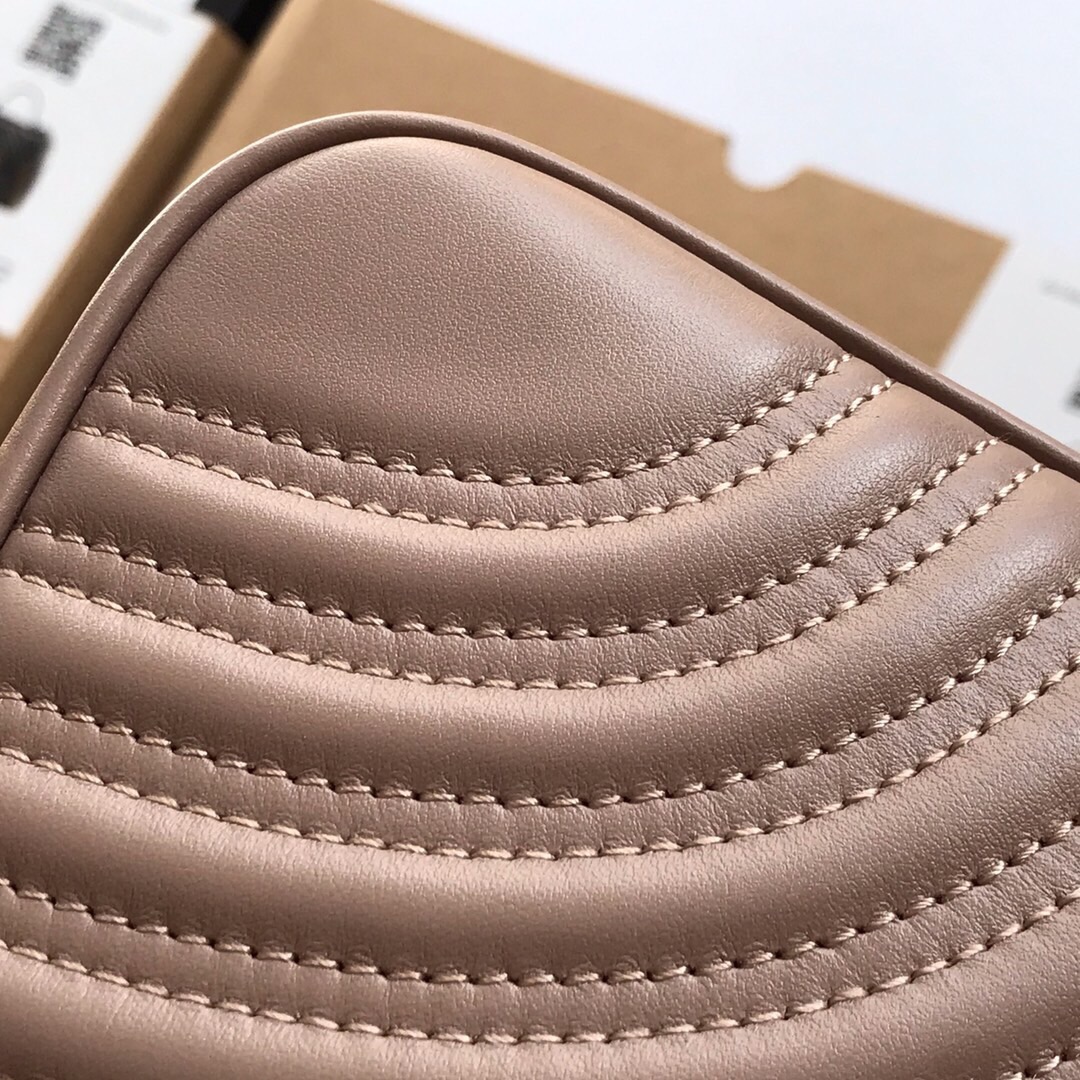 Gvc*1 gg marmont small top handle bag beige 27 x 19 x 10.5 cm