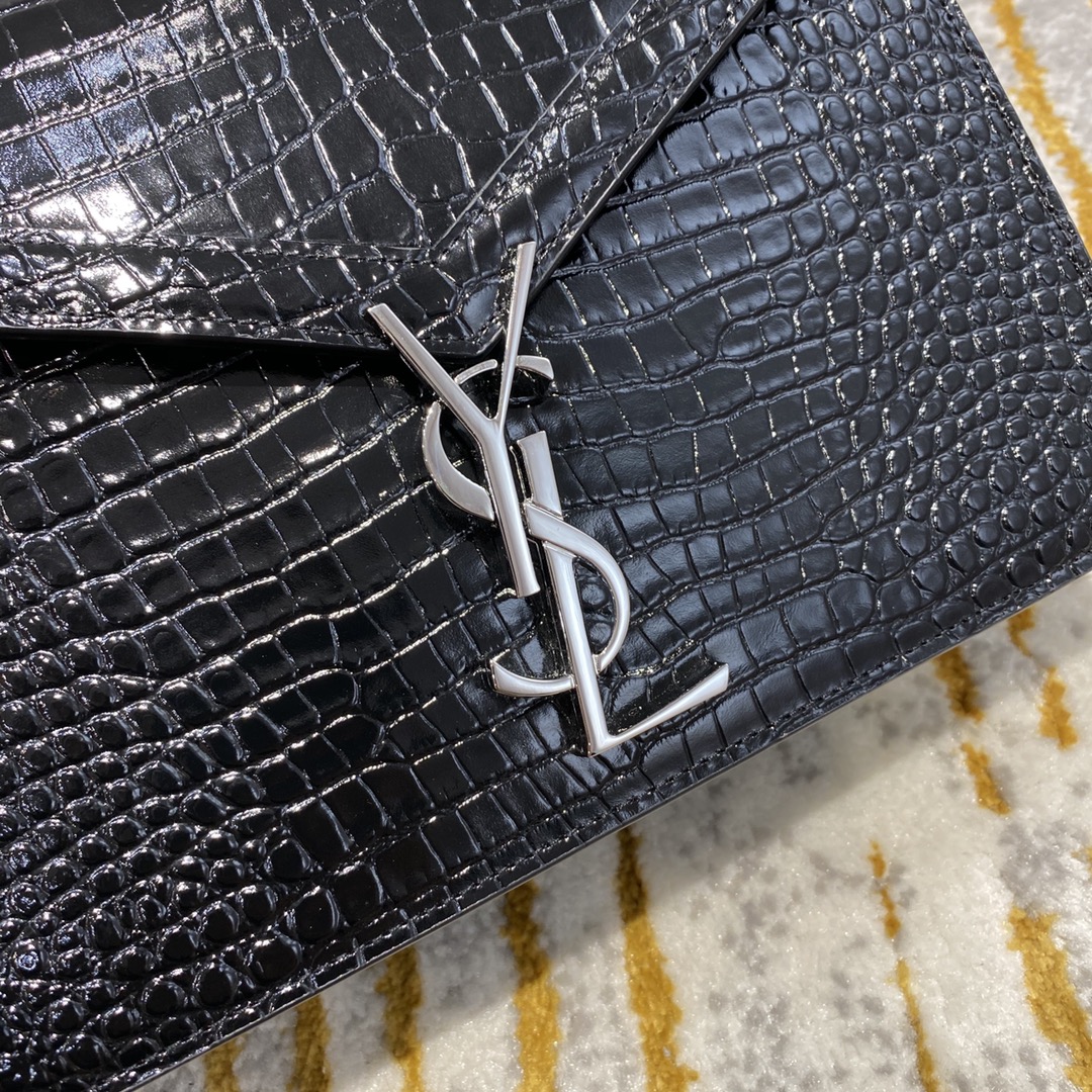 Y51 cassandra medium chain bag crocodile leather silver-tone metal black 532750 22 x 16.5 x 5.5 cm