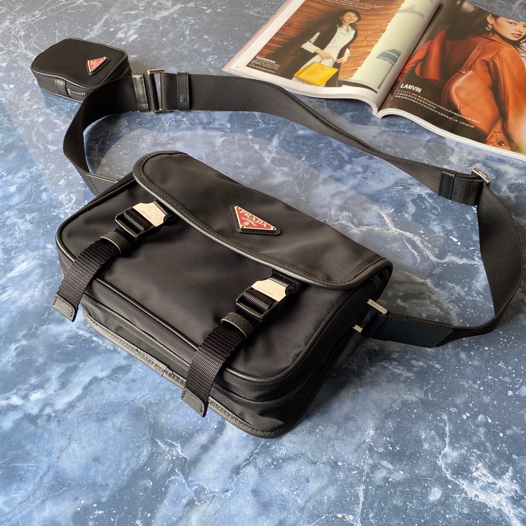 Pra*a re-nylon/saffiano leather shoulder bag black/red 2vd034 16 x 22 x 8.5 cm