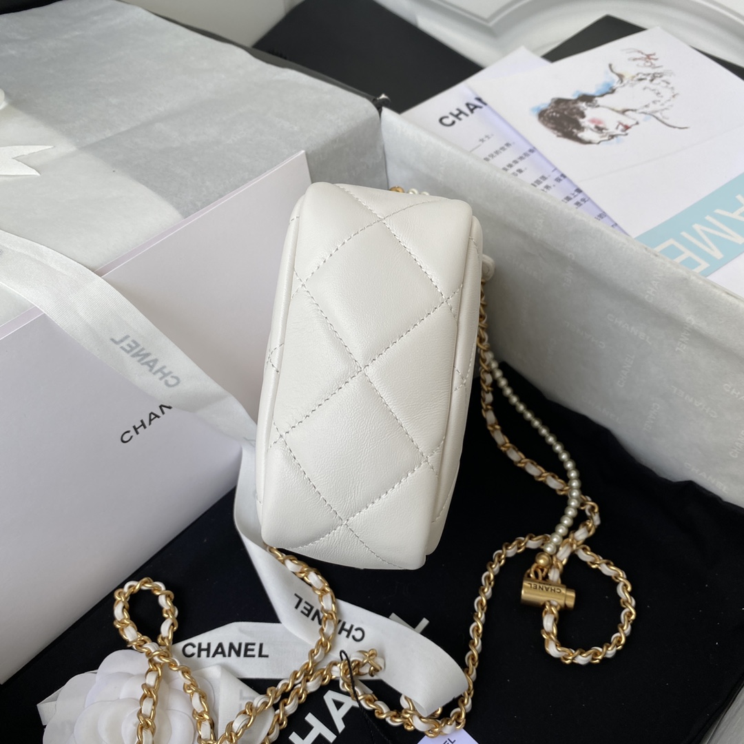 Ch**el mini camera case leather white as2857 16 x 12 x 6 cm