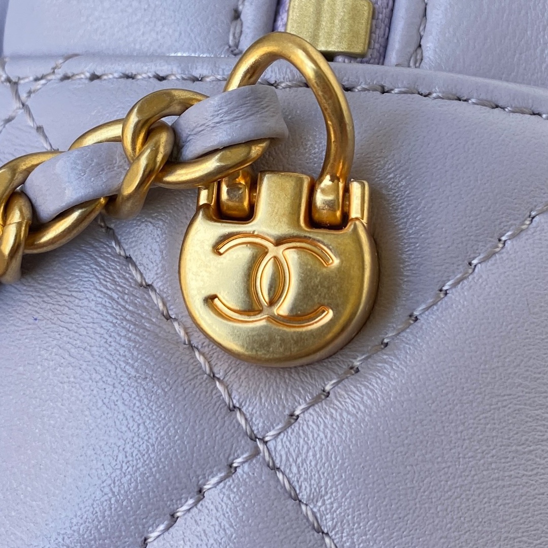 Ch**el mini camera case leather imitation pearls light purple as2856 18 x 14 x 7 cm