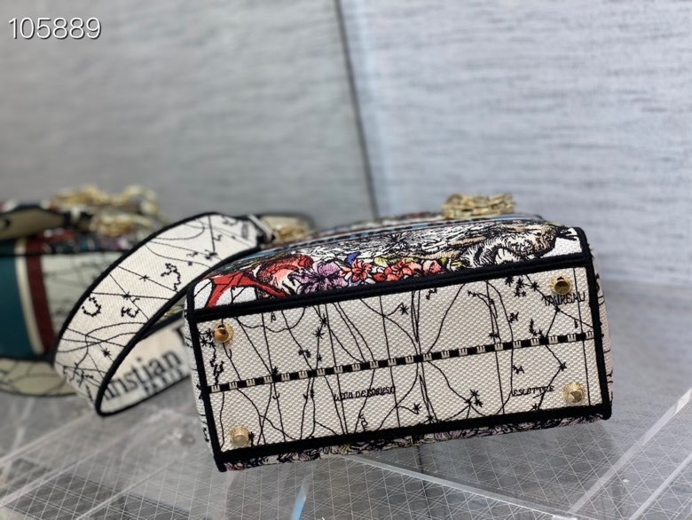 D10r medium lady d-lite bag embroidery m0565 24 cm 03