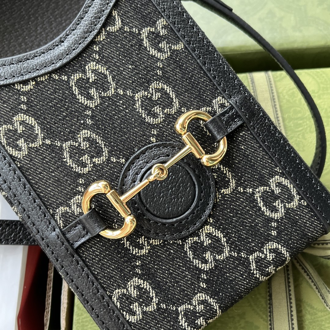 Gvc*1 epilogue mini black bag 625615 11.5cm