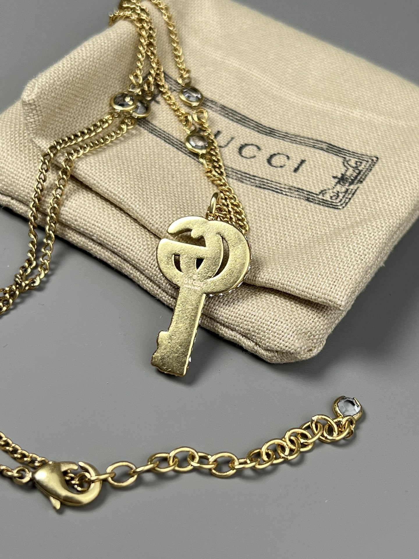 Gvc*1 epilogue necklace 01