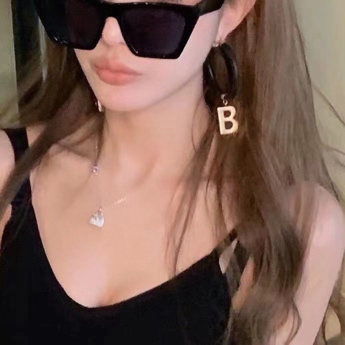 Ba1en*iaga earrings 012