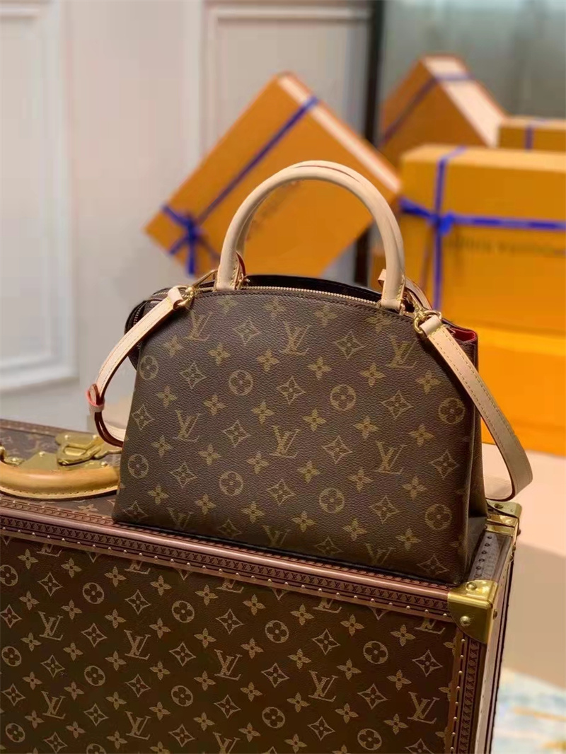 LV Petit Palais Monogram M45900 29cm 01