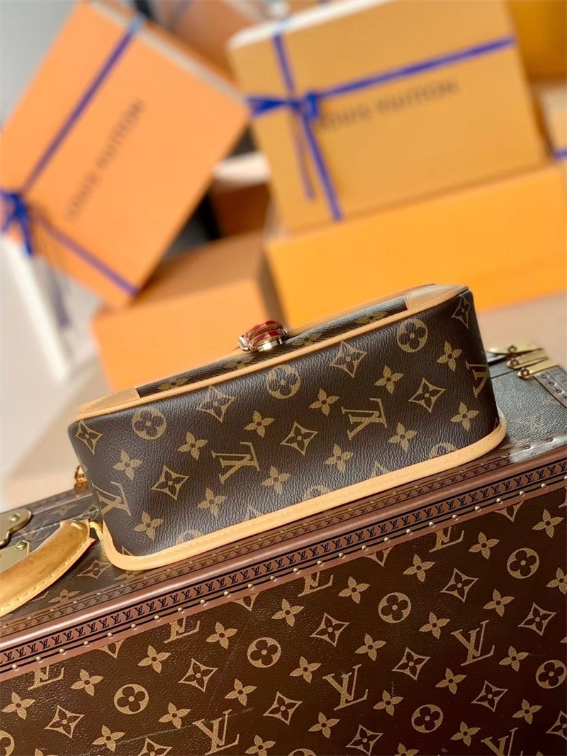 LV Diane Monogram M46049 25cm