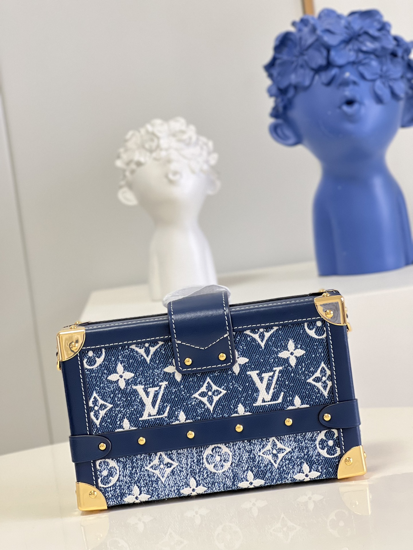 LV Nicloas Ghesquière Petite Malle bag Monogram 20 cm