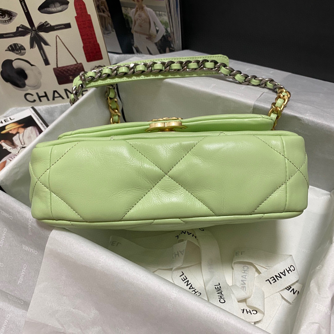 Ch**el 19 calfskin in green-26×16×9cm