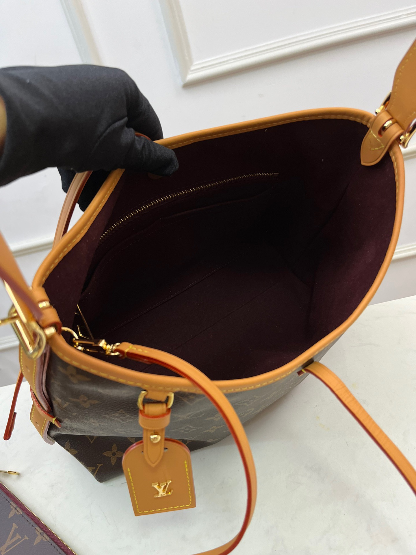 LV Carryall MM M46203 29cm