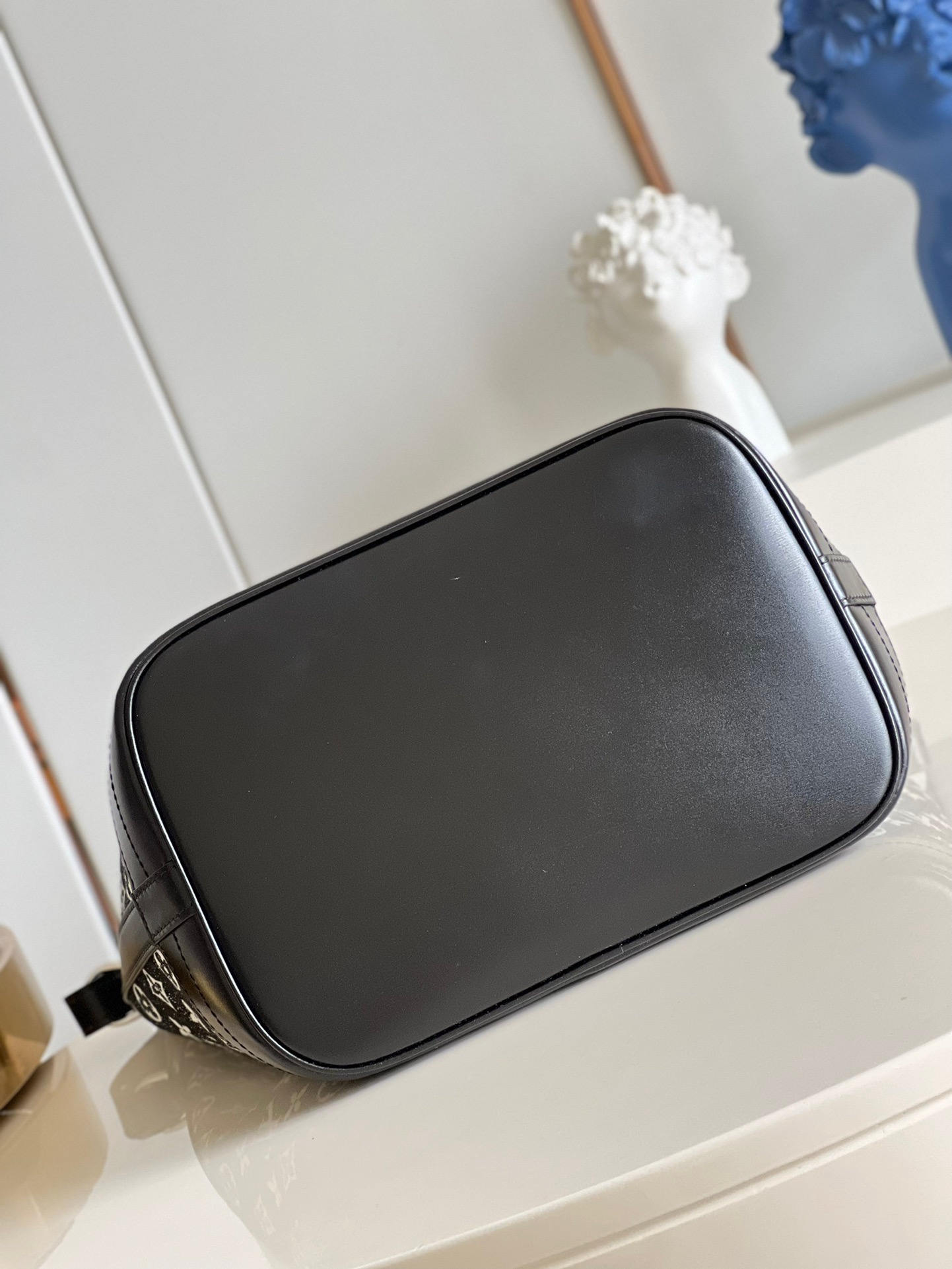 LV NÉONOÉ BB M59362 28cm