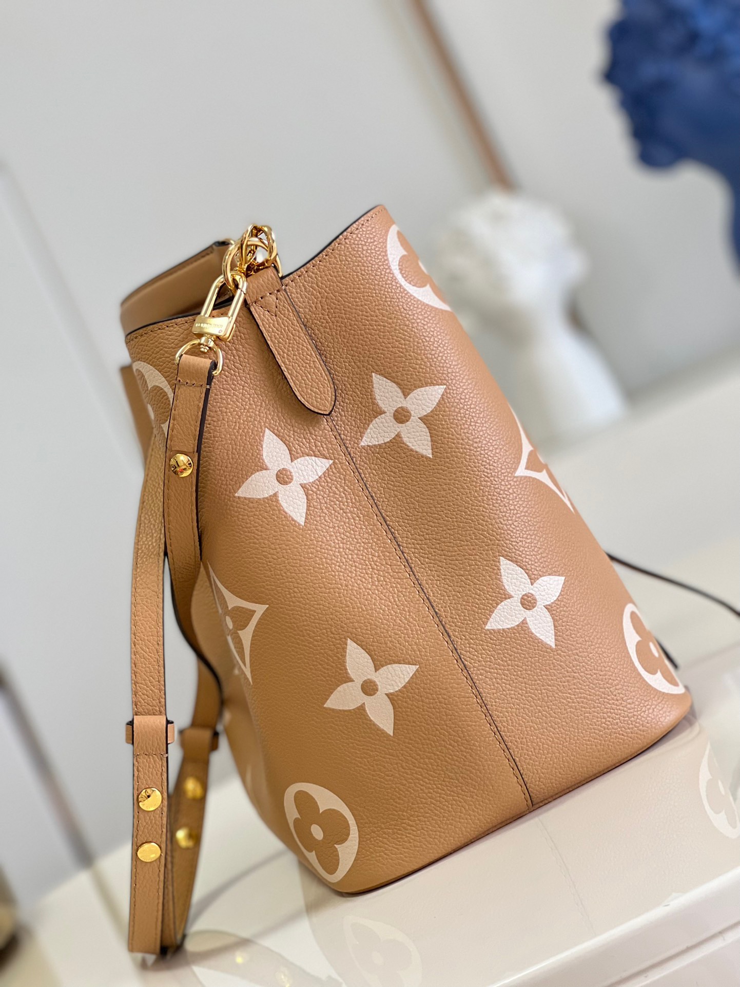 LV NEONOE M45256 26cm