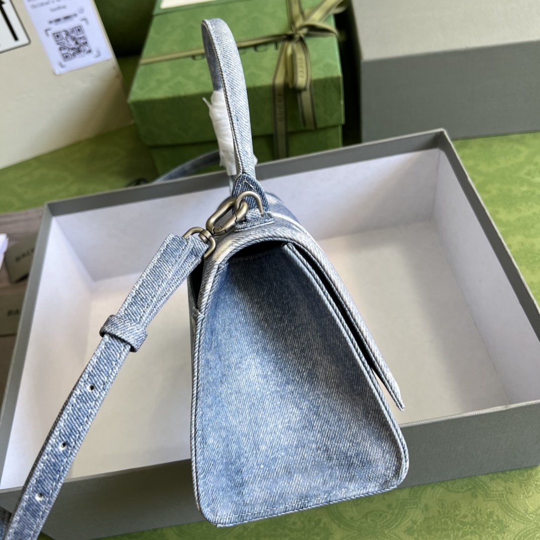 Ba1en*iaga hourglass 23cm