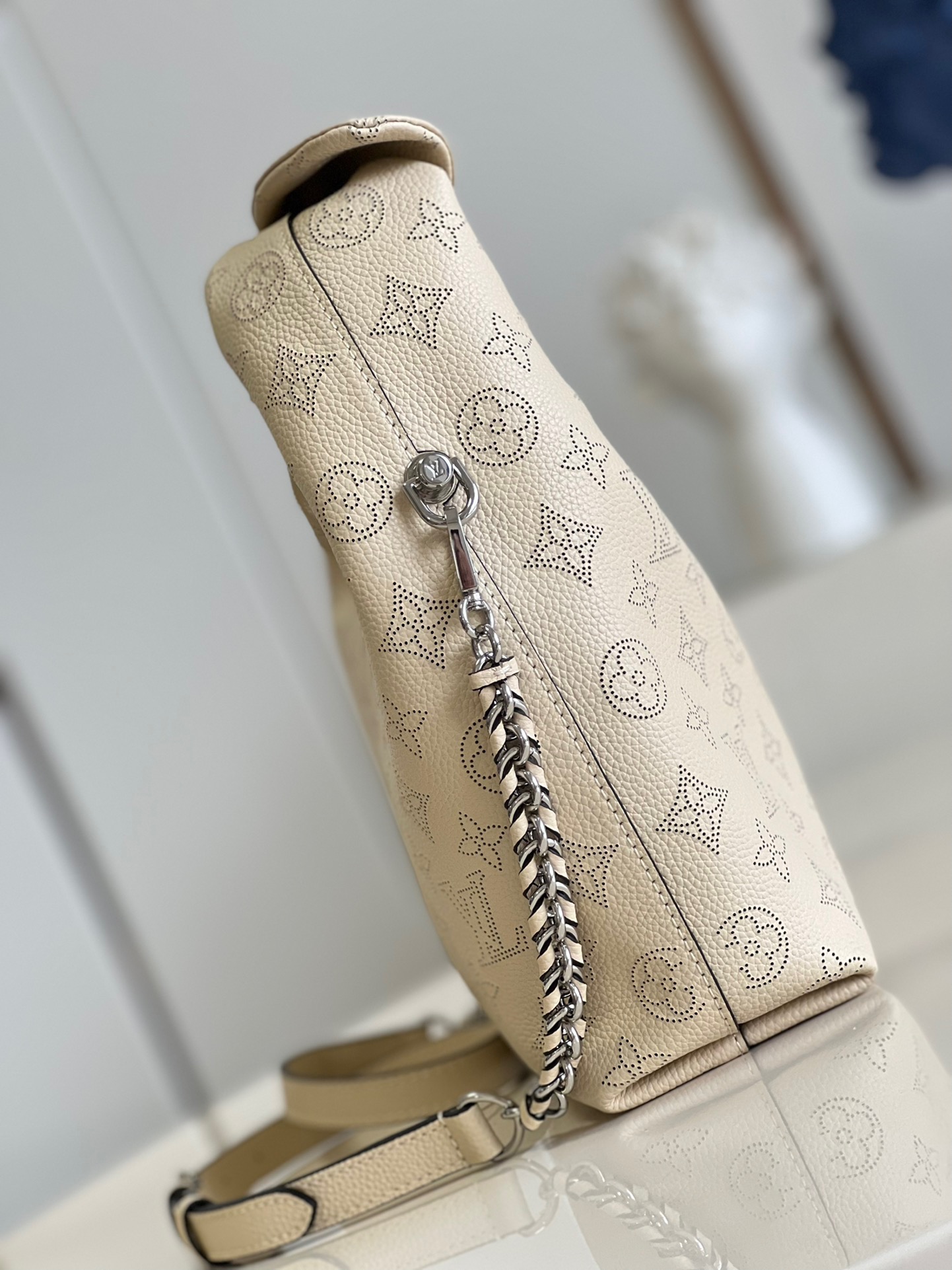 LV Why not PM white M20700 28cm