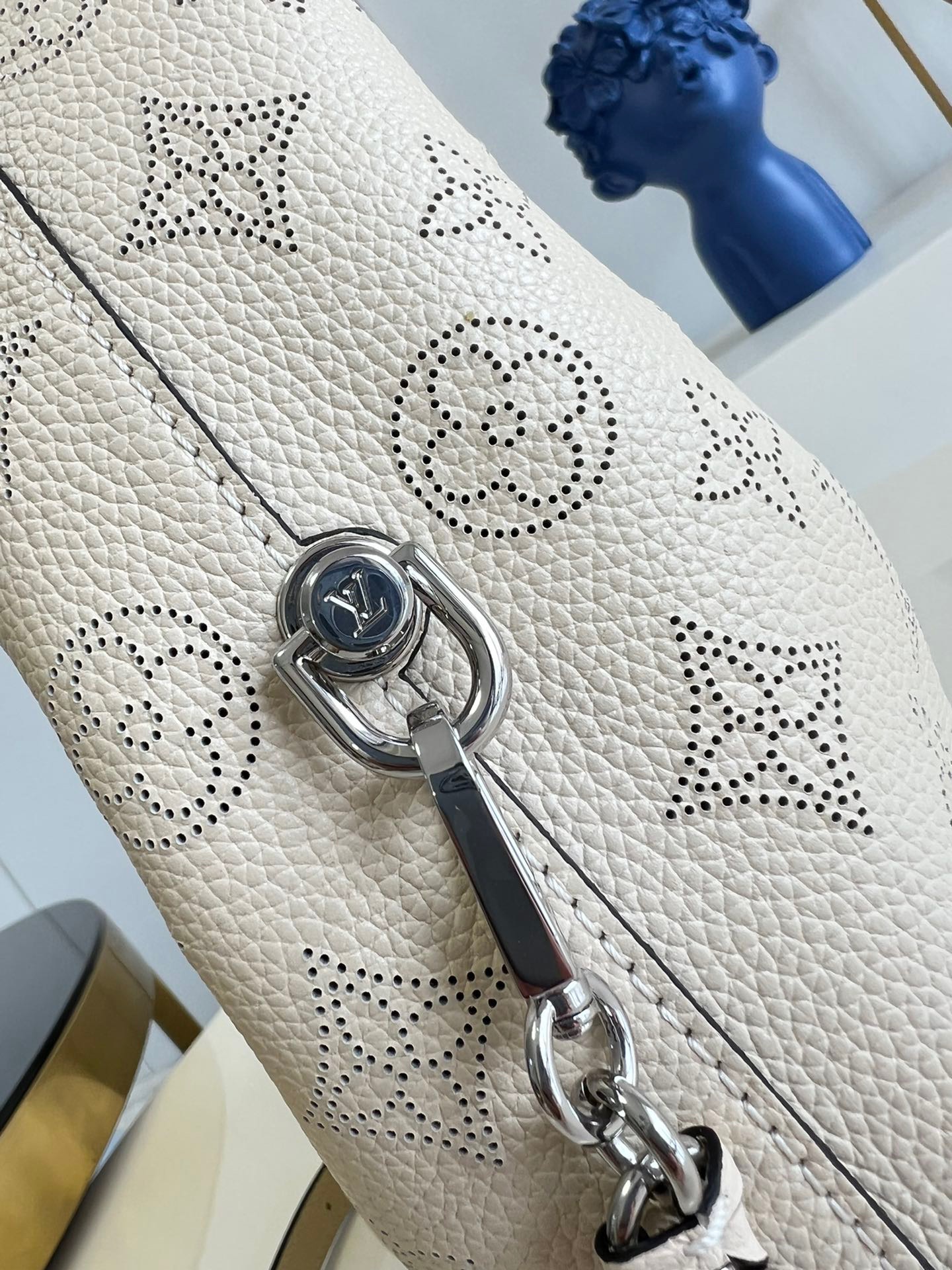 LV Why not PM white M20700 28cm