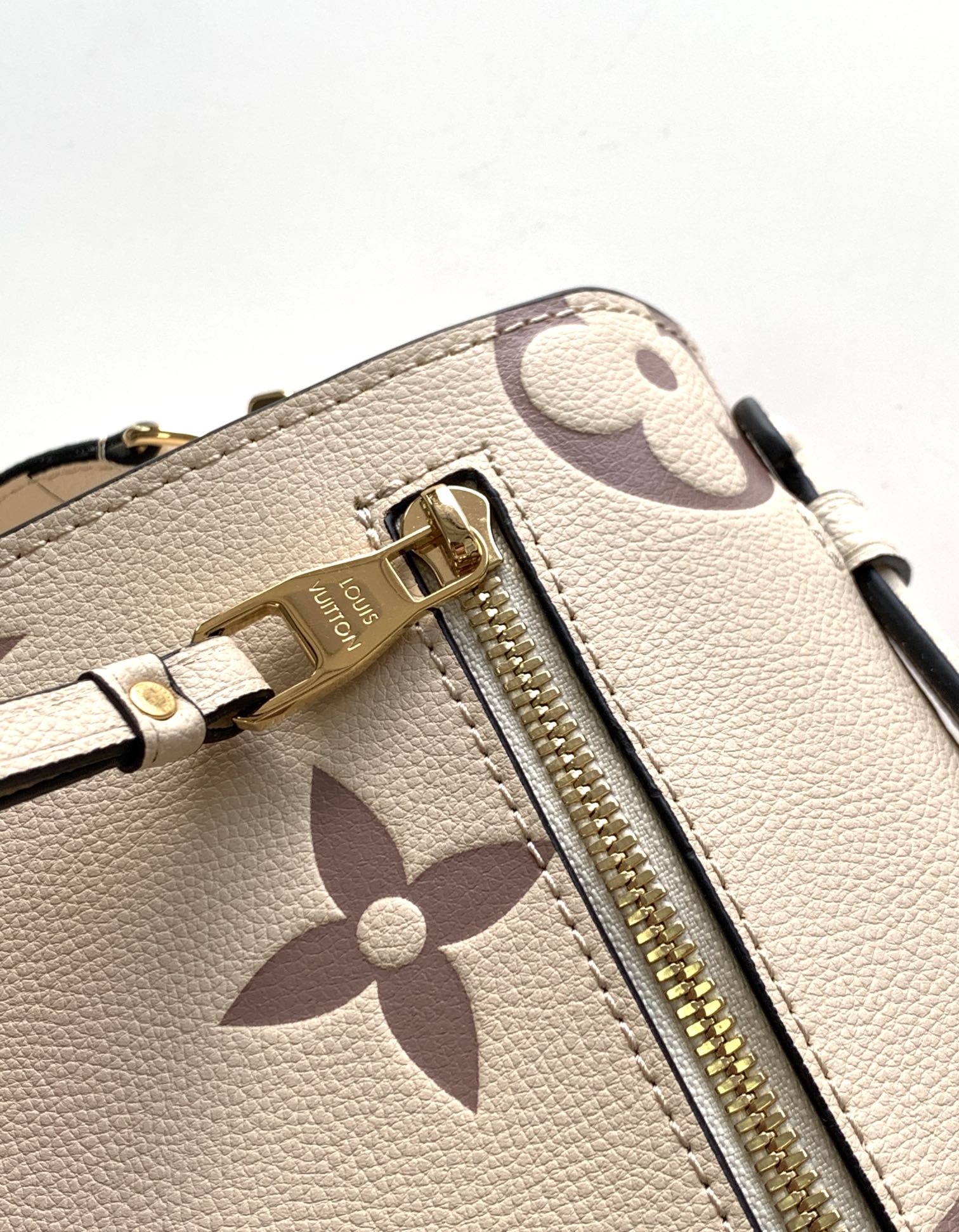 LV Pochette Métis Bicolo Monogram Empreinte Nude - M45773 - 25x19x7cm