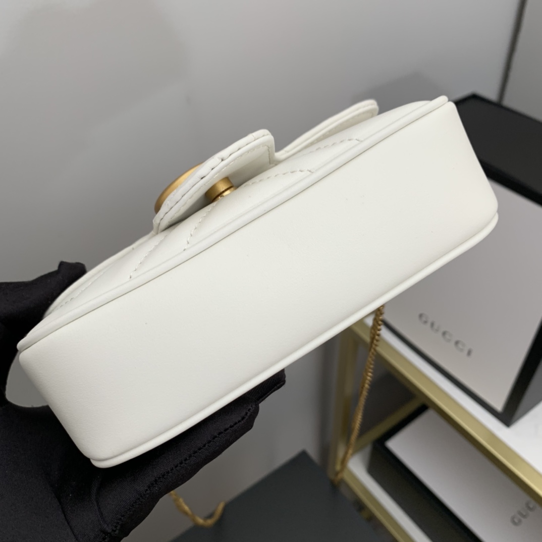 gg marmont matelassé S*per mini bag white 476433 - 16.5 x 10 x 4.5cm