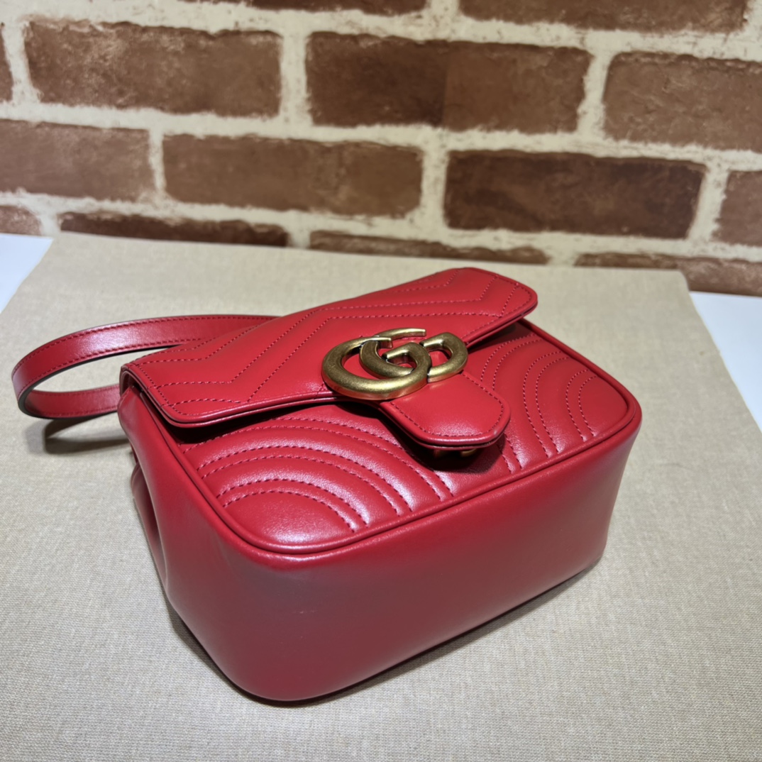 GG Marmont mini shoulder bag Red 739682 - 18x15x8cm