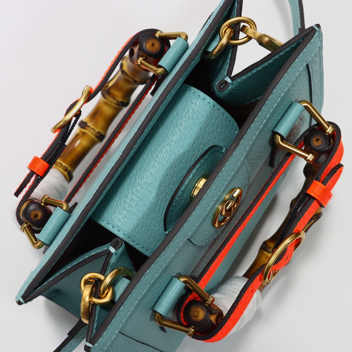 Gvc*1 diana mini tote bag light blue 702732 - 20 x 16 x 10cm