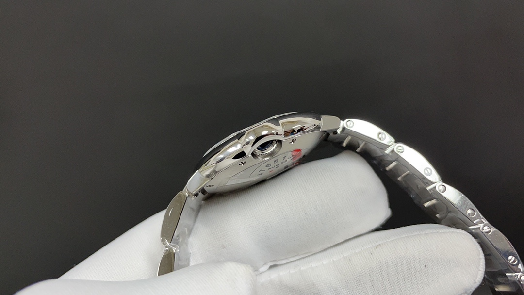 ballon bleu de Ca*t1er 33mm