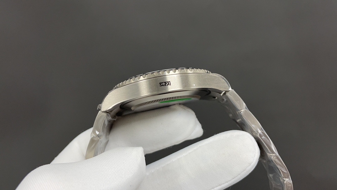 R01ex oyster perpetual yacht-master date fresh