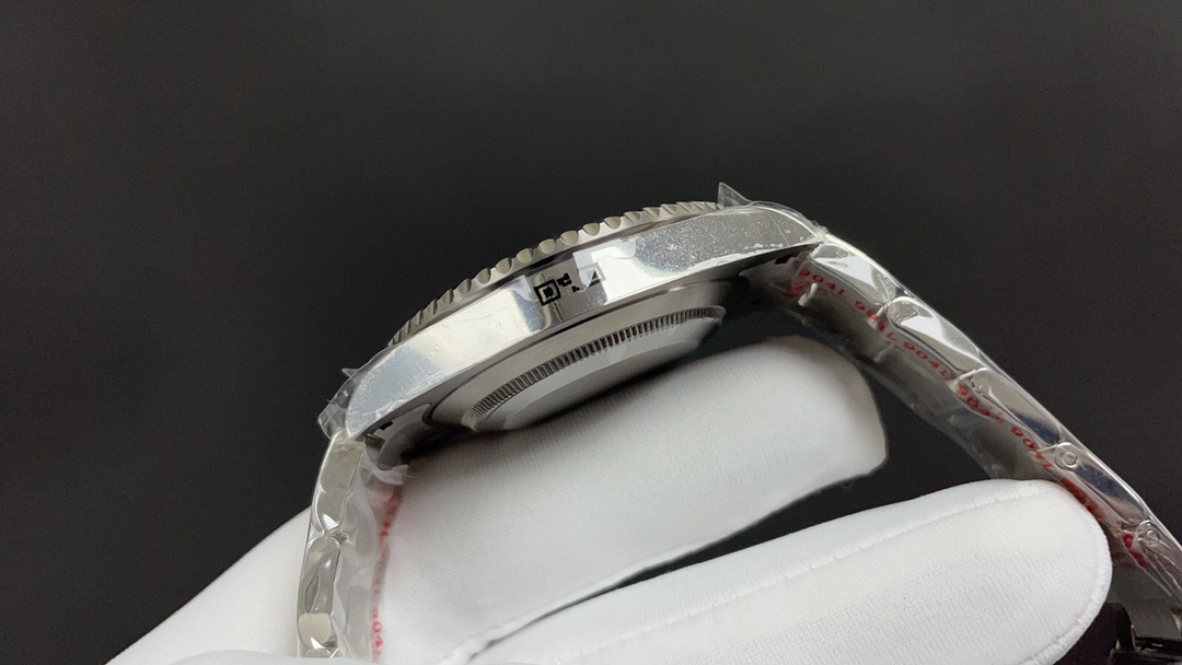 R01ex submariner green dial green