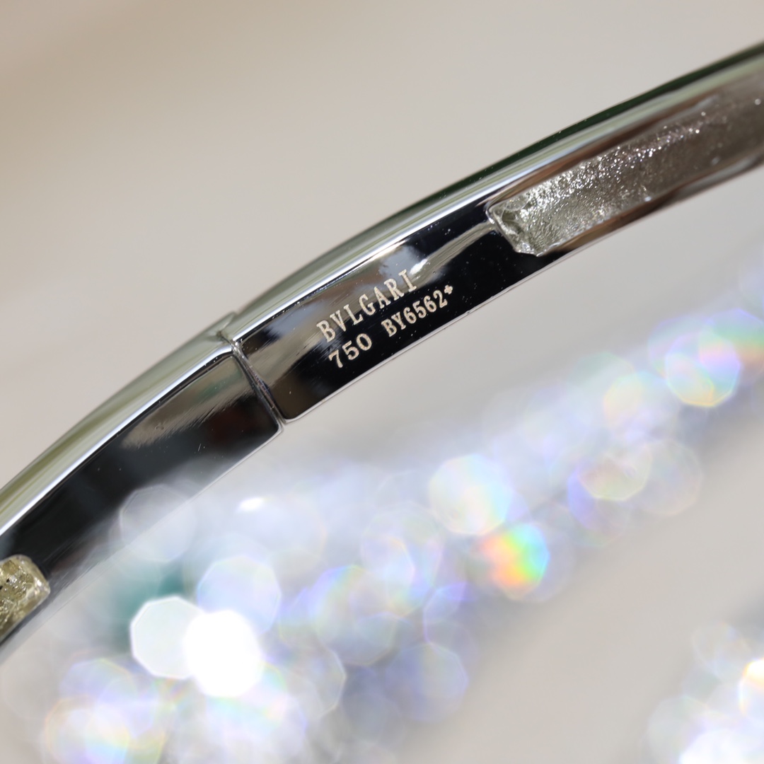 Bv1g*ai serpenti white gold 18k