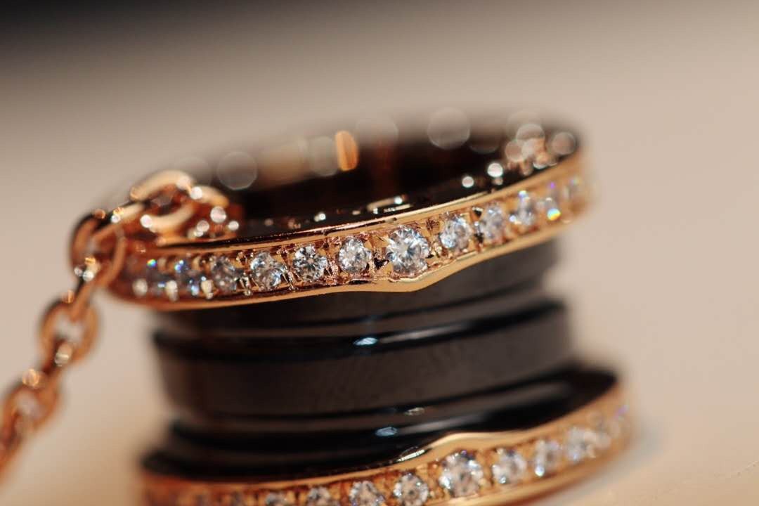 Bv1g*ai001cnc necklace