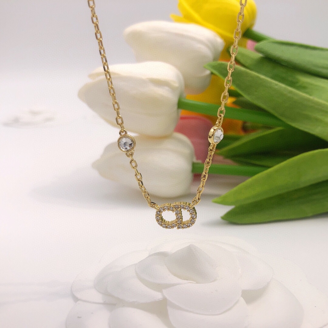 d10r cd D1am0nd necklace 01