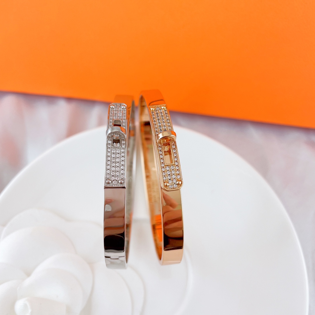 h**me5 D1am0nd bracelet 01 golden  one only