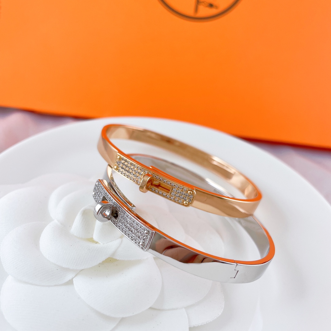 h**me5 D1am0nd bracelet 01 golden  one only