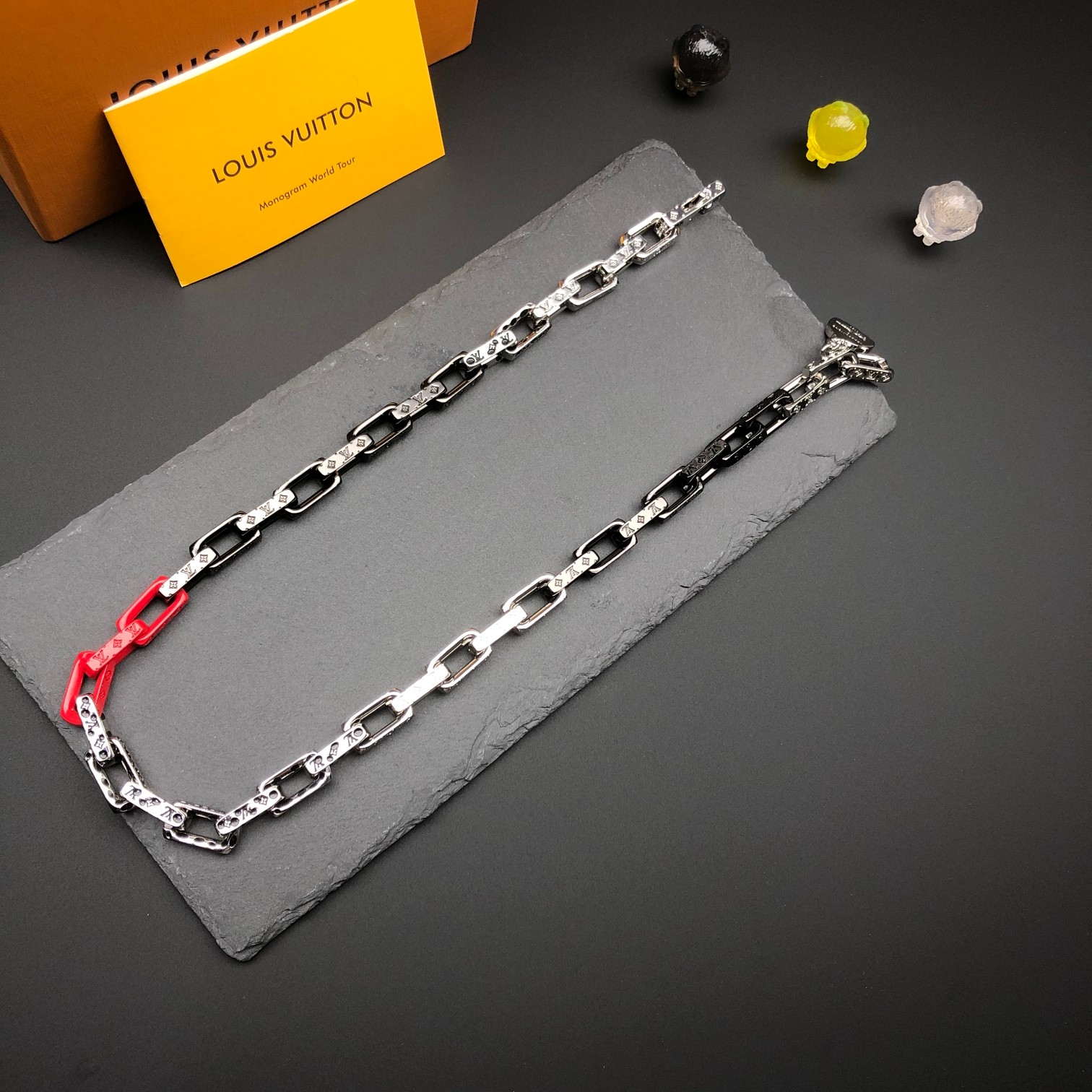 LV  LV x YK Monogram Chain necklace 01
