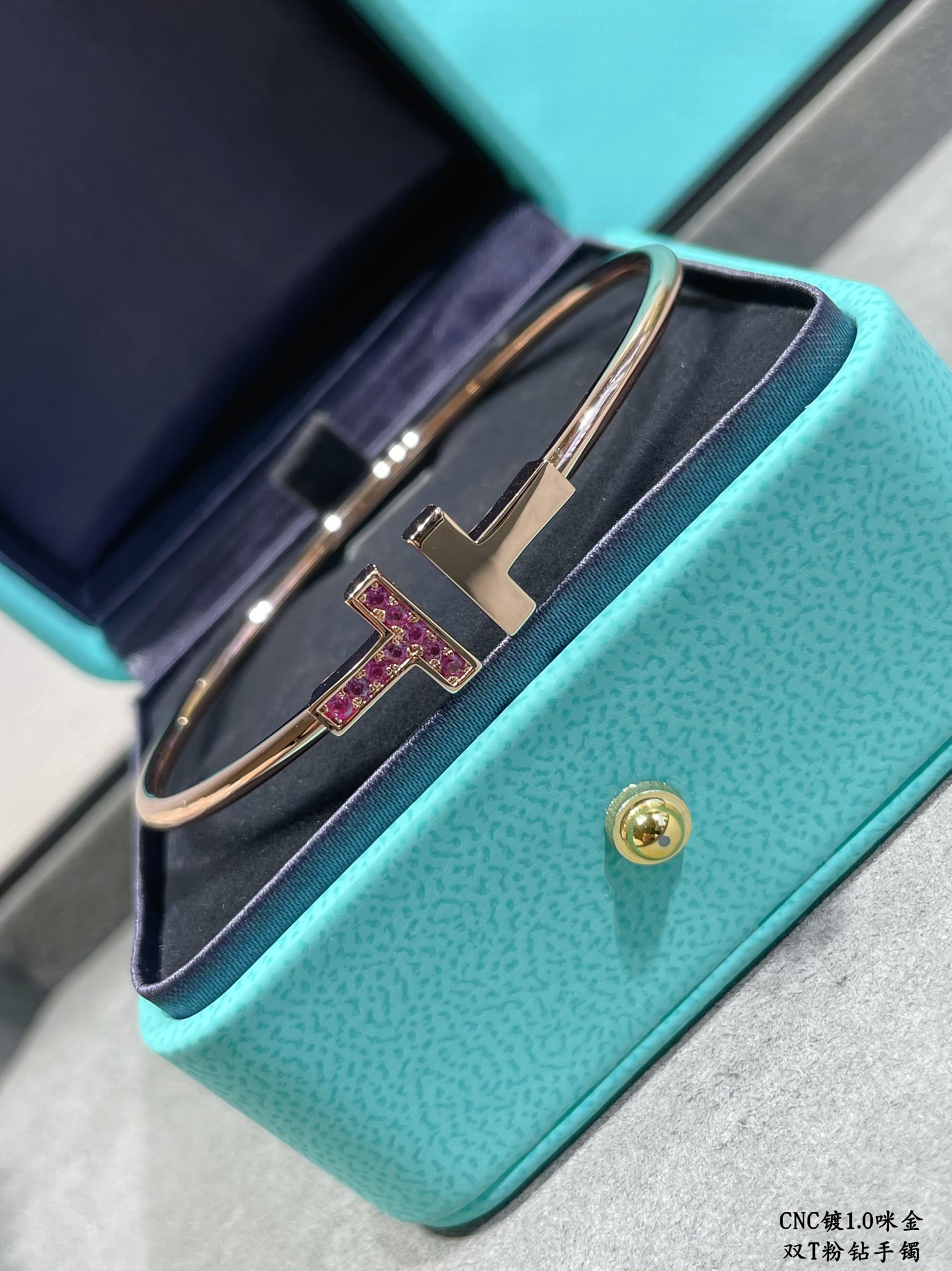 T*f*ny pink bracelet 001