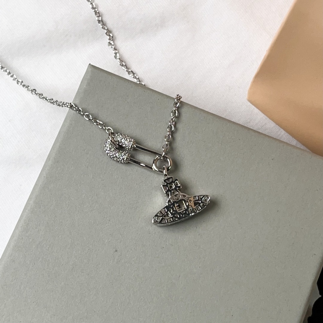 Vivienne Westwood sliver necklace