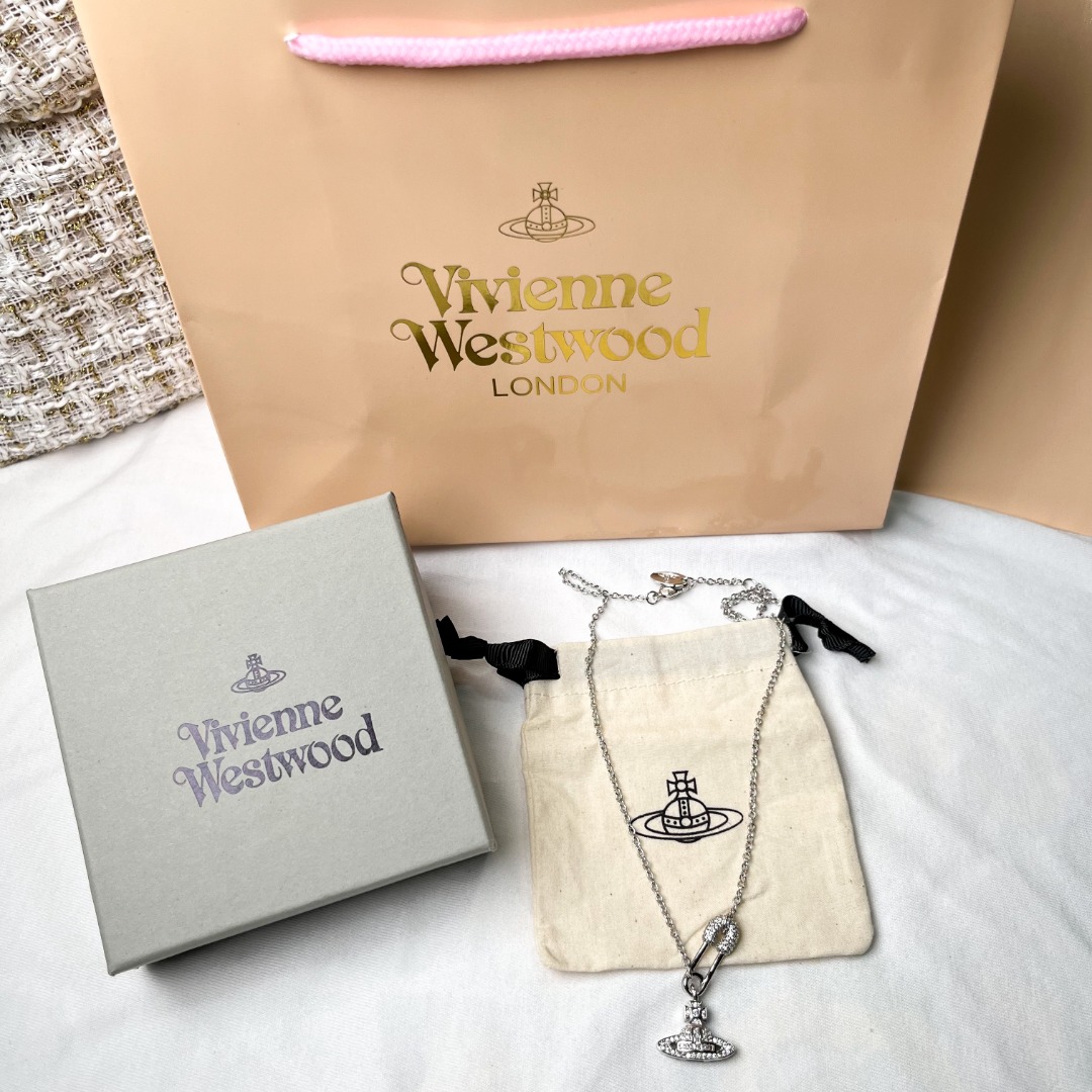 Vivienne Westwood sliver necklace