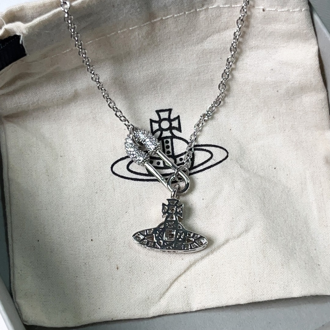 Vivienne Westwood sliver necklace