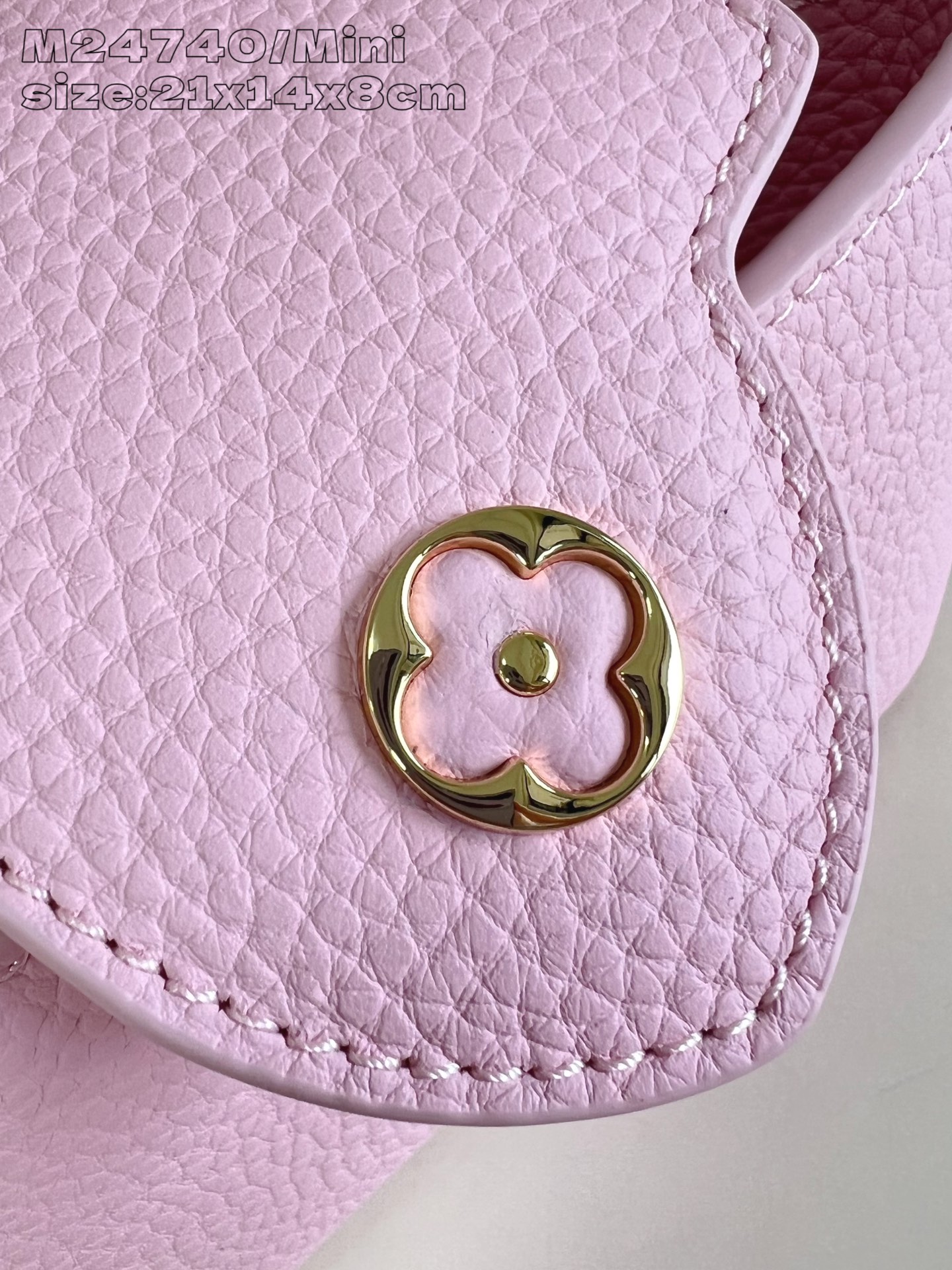 lv Capucines mini M24740 13.6 x 8 x 21
