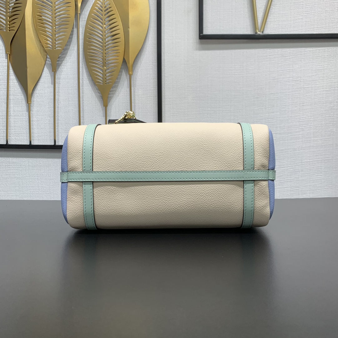 lv  Keepall  Express 17 x 13.5 x 26