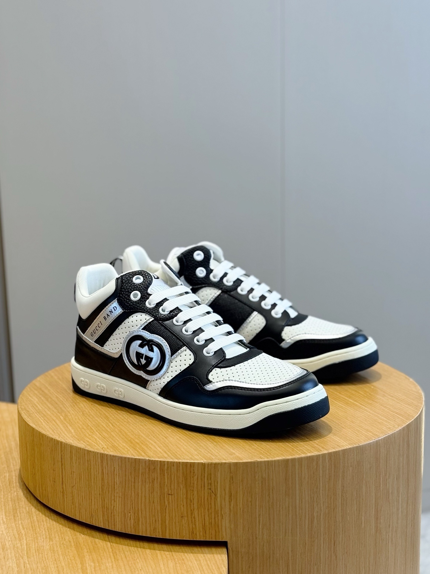 Gvc*1 sneaker 03