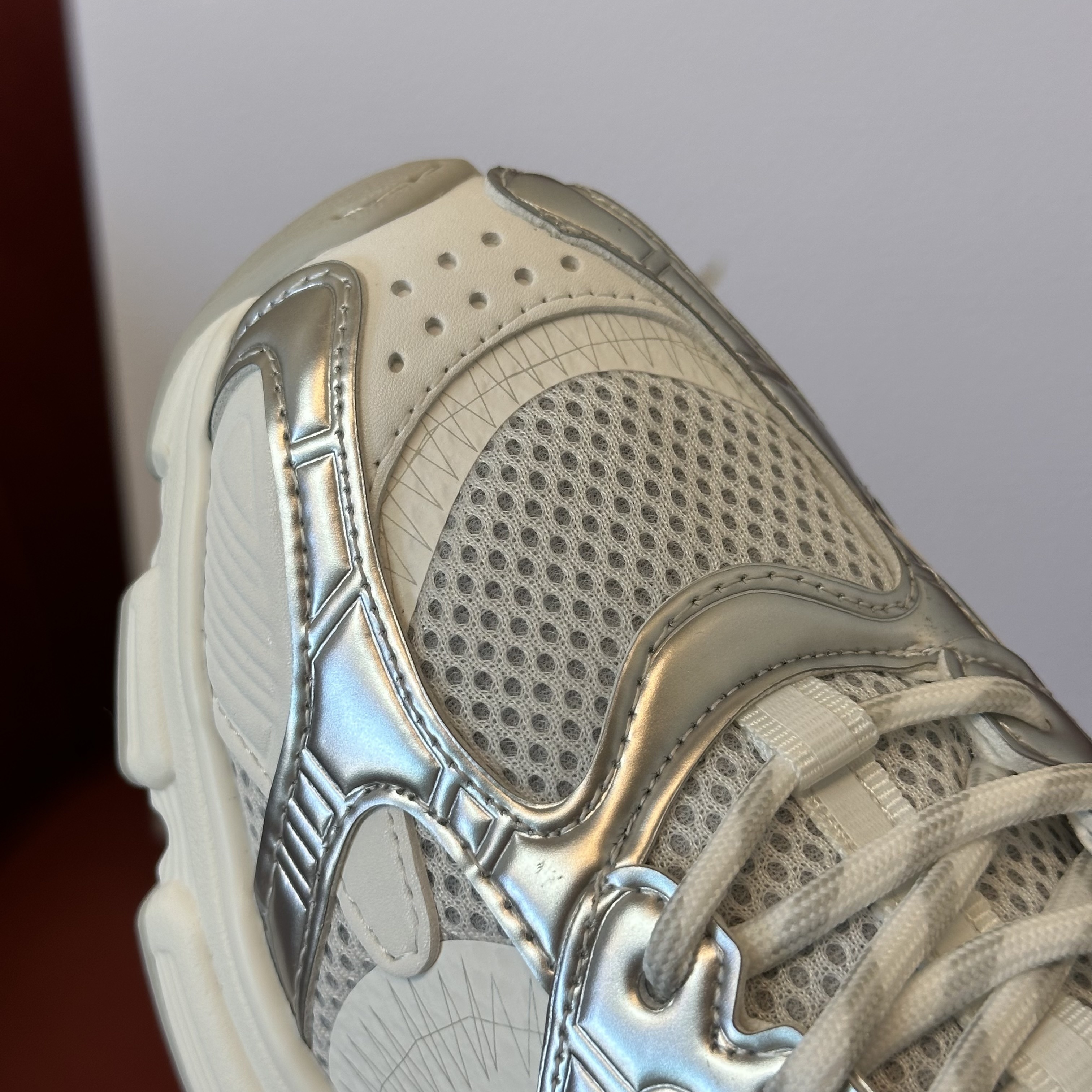 D10r low-top plush sneakers 05